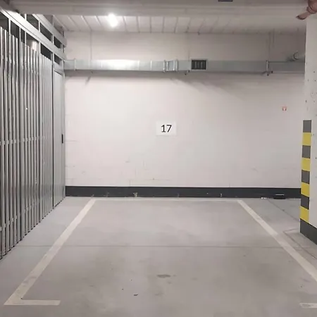 Uroczy Parking Gratis Obok Gdynia *